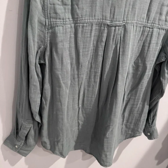 Rails Ellis Cotton Gauze Button Up Shirt in Aloe, Size S - Picture 13 of 13